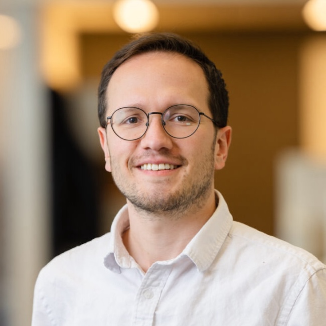 Aaron Mueller portrait